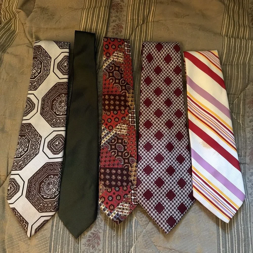 Lot 5 Vintage Necktie Barons by Damon Wemlon By Wembley Golden Emblem Polyester